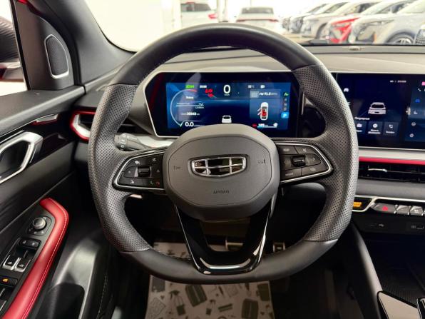 Geely Coolray I Рестайлинг с пробегом 2023 года, цена 2 100 000 рублей, 30544 км, внедорожник, Автокод Объявления