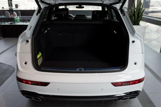 Новый Audi Q5 II (FY) Рестайлинг 2025 года, цена 6 352 800 рублей, внедорожник, Автокод Объявления