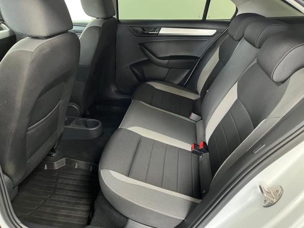 Skoda Rapid I Рестайлинг с пробегом 2019 года, цена 1 448 000 рублей, 64778 км, лифтбек, Автокод Объявления