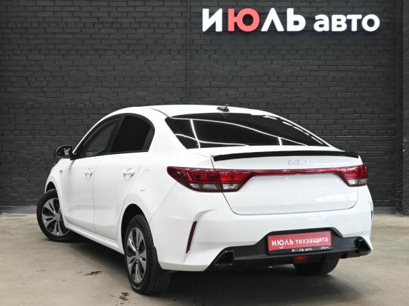 Kia Rio IV Рестайлинг с пробегом 2021 года, цена 1 860 000 рублей, 102267 км, седан, Автокод Объявления