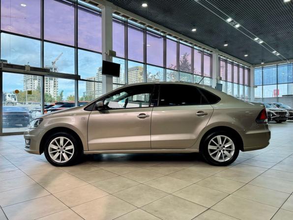 Volkswagen Polo V Рестайлинг с пробегом 2017 года, цена 1 085 000 рублей, 202389 км, седан, Автокод Объявления