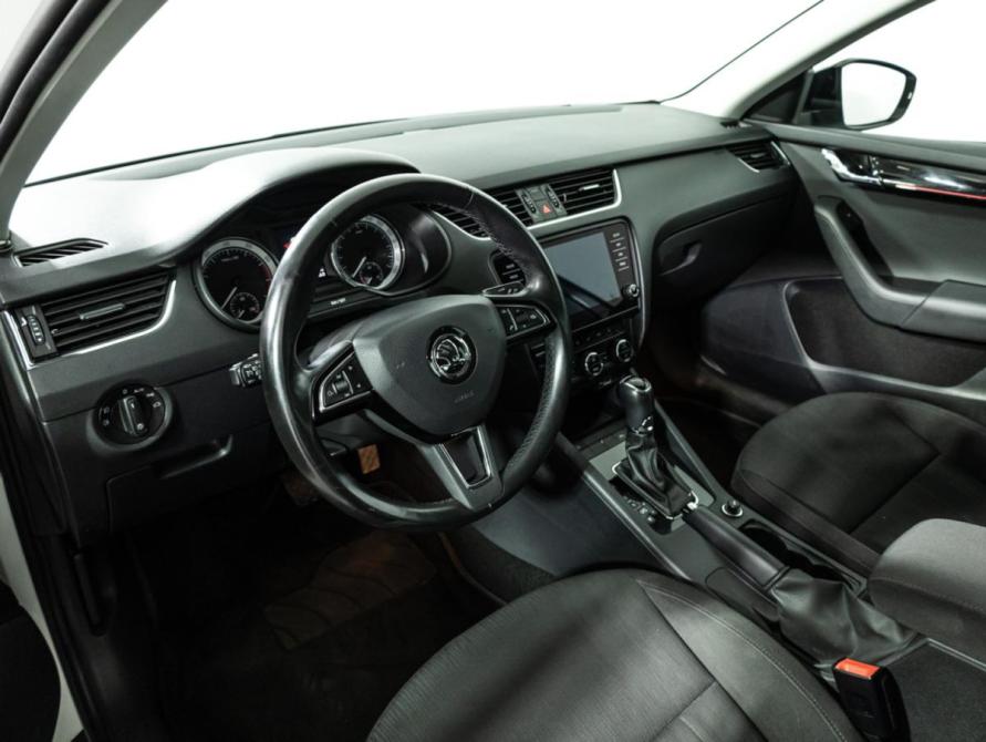 Skoda Octavia III (A7) Рестайлинг Санкт-Петербург  - изображение 12