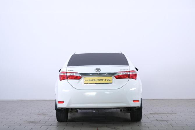 Toyota Corolla XI (E160 E170 E180) с пробегом 2013 года, цена 1 459 000 рублей, 160400 км, седан, Автокод Объявления