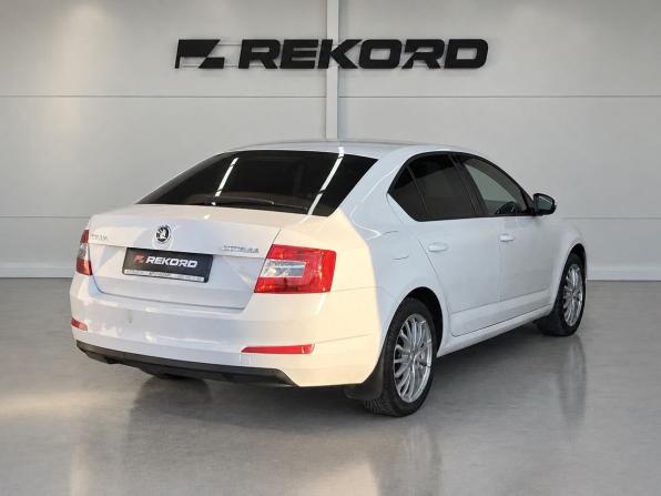 Skoda Octavia III (A7) с пробегом 2014 года, цена 1 479 000 рублей, 121000 км, лифтбек, Автокод Объявления