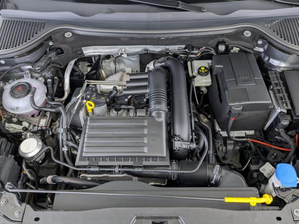 Skoda Karoq I с пробегом 2022 года, цена 2 825 000 рублей, 75528 км, внедорожник, Автокод Объявления
