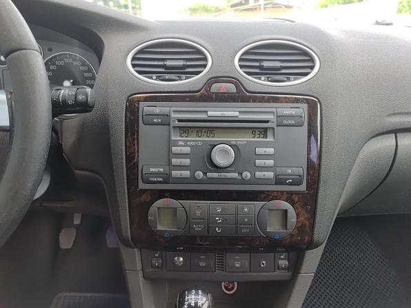 Ford Focus II с пробегом 2005 года, цена 299 800 рублей, 233720 км, хэтчбек, Автокод Объявления