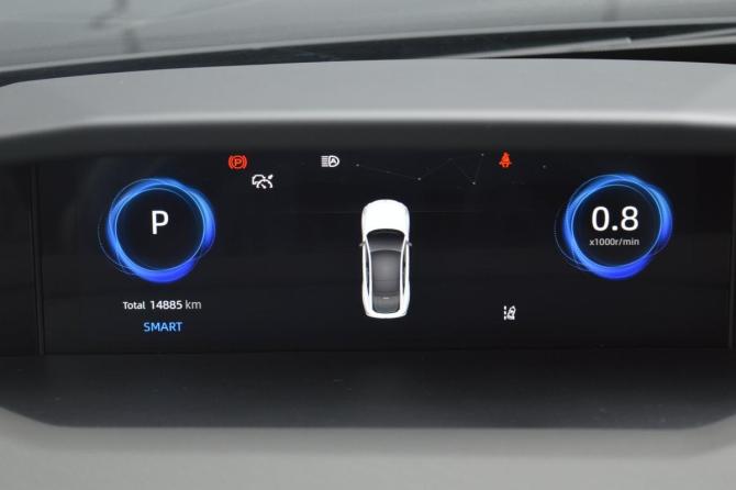 Changan UNI-V I с пробегом 2024 года, цена 2 319 000 рублей, 14000 км, лифтбек, Автокод Объявления