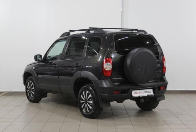 Chevrolet Niva I Рестайлинг с пробегом 2017 года, цена 715 000 рублей, 69867 км, внедорожник, Автокод Объявления