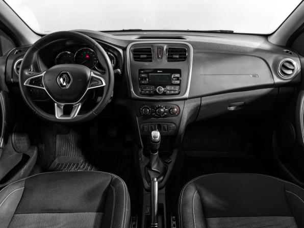 Renault Logan II Рестайлинг с пробегом 2021 года, цена 999 000 рублей, 71899 км, седан, Автокод Объявления