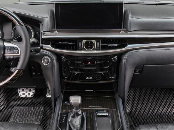 Lexus LX III Рестайлинг 2 с пробегом 2017 года, цена 5 801 400 рублей, 276352 км, внедорожник, Автокод Объявления