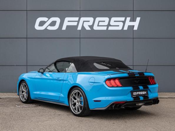 Ford Mustang VI Рестайлинг с пробегом 2022 года, цена 4 100 000 рублей, 32467 км, кабриолет, Автокод Объявления