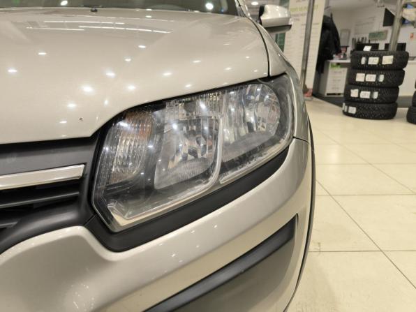 Renault Sandero II Рестайлинг с пробегом 2018 года, цена 1 050 000 рублей, 66000 км, хэтчбек, Автокод Объявления
