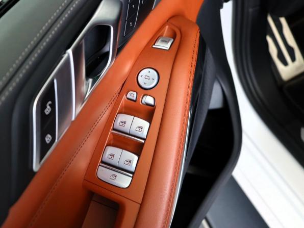 BMW X7 I (G07) Рестайлинг с пробегом 2023 года, цена 13 500 000 рублей, 39100 км, внедорожник, Автокод Объявления