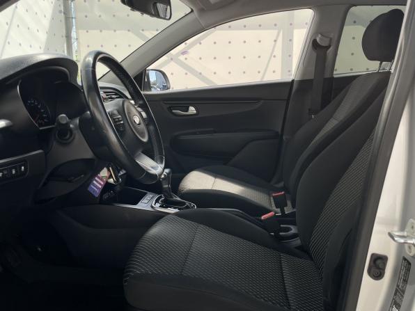 Kia Rio IV с пробегом 2019 года, цена 1 680 000 рублей, 40999 км, хэтчбек, Автокод Объявления