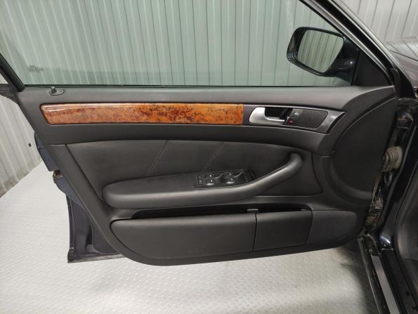 Audi A6 II (C5) Рестайлинг с пробегом 2002 года, цена 627 000 рублей, 167275 км, седан, Автокод Объявления