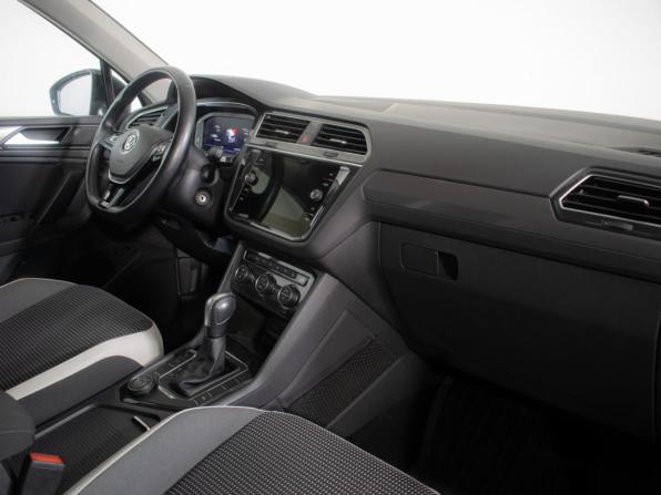 Volkswagen Tiguan II с пробегом 2019 года, цена 2 655 000 рублей, 85741 км, внедорожник, Автокод Объявления