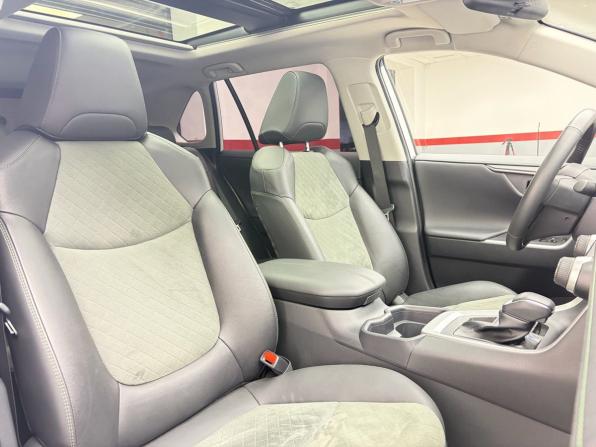 Toyota RAV4 V (XA50) с пробегом 2023 года, цена 4 135 000 рублей, 8553 км, внедорожник, Автокод Объявления