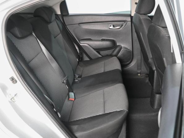 Kia Rio III Рестайлинг с пробегом 2017 года, цена 1 379 000 рублей, 130823 км, седан, Автокод Объявления