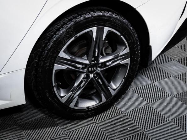 Kia K5 III с пробегом 2021 года, цена 2 780 000 рублей, 94000 км, седан, Автокод Объявления