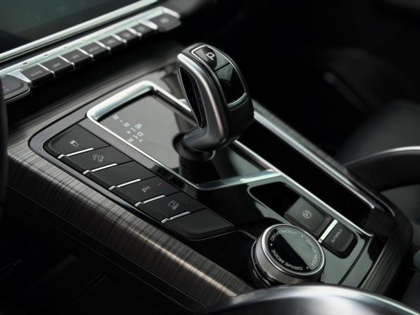 Geely Atlas Pro с пробегом 2023 года, цена 1 995 000 рублей, 98514 км, внедорожник, Автокод Объявления