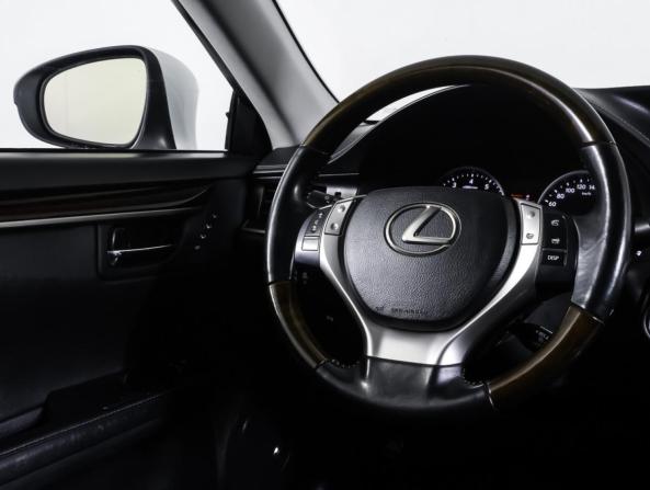 Lexus ES VI с пробегом 2014 года, цена 2 199 000 рублей, 261186 км, седан, Автокод Объявления