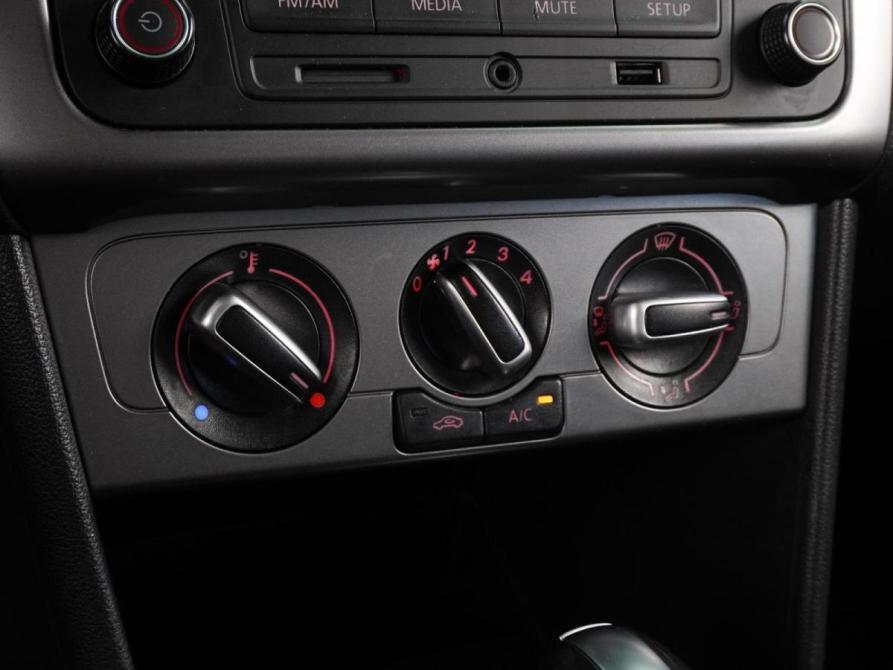 Volkswagen Polo V Рестайлинг Воронеж  - изображение 14