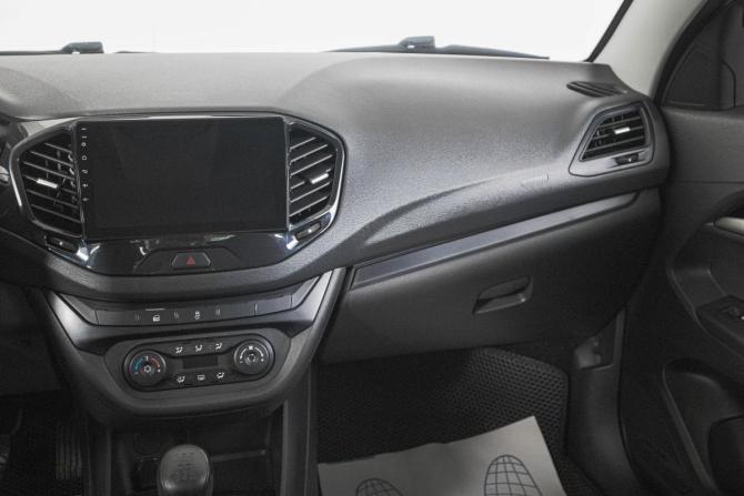 Lada (ВАЗ) Vesta I с пробегом 2022 года, цена 1 249 000 рублей, 58000 км, седан, Автокод Объявления