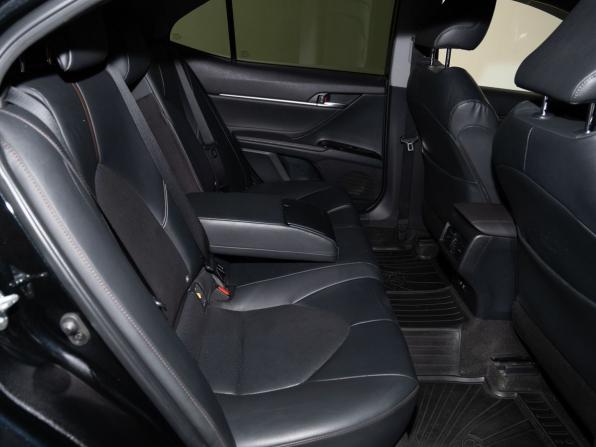 Toyota Camry VIII (XV70) с пробегом 2019 года, цена 2 388 000 рублей, 173316 км, седан, Автокод Объявления