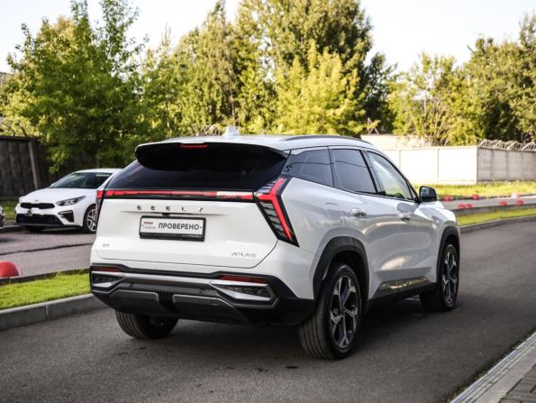 Geely Atlas II с пробегом 2023 года, цена 2 646 000 рублей, 44384 км, внедорожник, Автокод Объявления