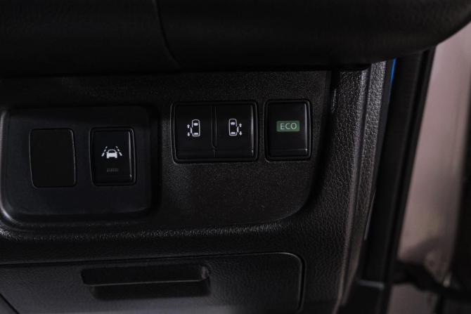 Nissan Serena IV (C26) с пробегом 2015 года, цена 1 129 000 рублей, 240000 км, минивэн, Автокод Объявления