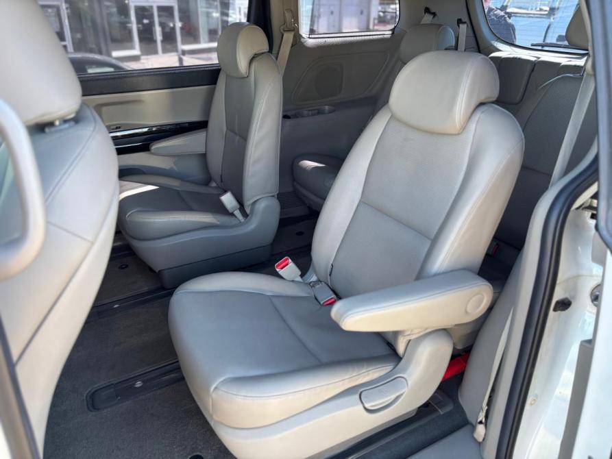 Kia Carnival III Набережные Челны  - изображение 13