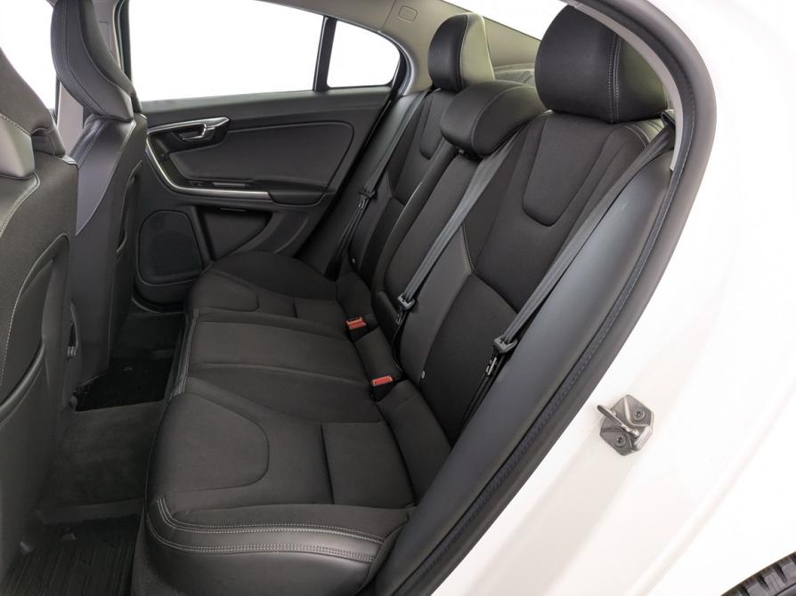 Volvo S60 II Рестайлинг Москва  - изображение 12