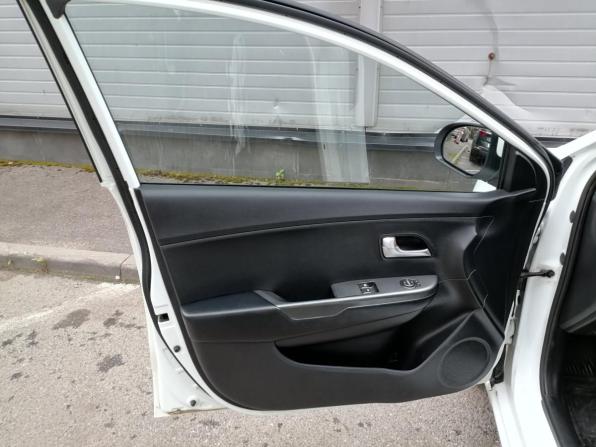 Kia Rio III с пробегом 2015 года, цена 719 000 рублей, 155230 км, седан, Автокод Объявления