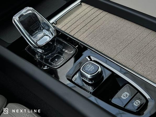 Новый Volvo XC60 II Рестайлинг 2 2026 года, цена 10 490 000 рублей, внедорожник, Автокод Объявления