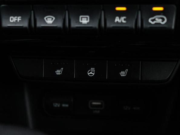 Kia Sportage IV Рестайлинг с пробегом 2021 года, цена 2 570 000 рублей, 77309 км, внедорожник, Автокод Объявления