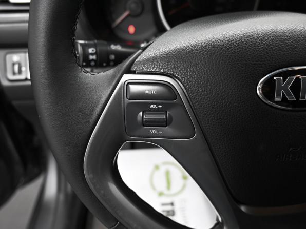 Kia Rio III Рестайлинг с пробегом 2016 года, цена 1 125 000 рублей, 134075 км, седан, Автокод Объявления