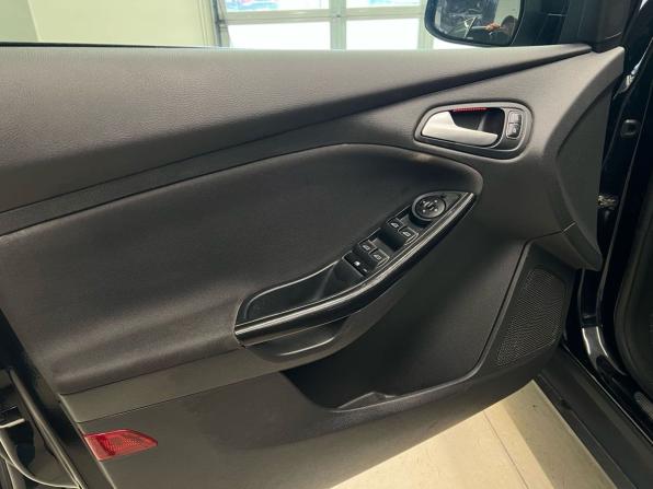 Ford Focus III Рестайлинг с пробегом 2017 года, цена 910 000 рублей, 192341 км, универсал, Автокод Объявления