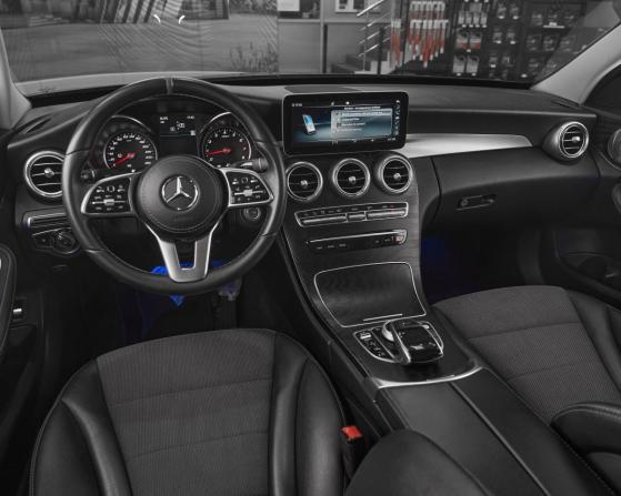 Mercedes-Benz C-Класс IV (W205) Рестайлинг с пробегом 2019 года, цена 2 799 000 рублей, 67100 км, седан, Автокод Объявления