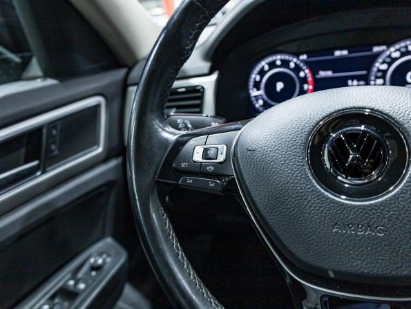 Volkswagen Teramont I с пробегом 2018 года, цена 3 850 000 рублей, 76112 км, внедорожник, Автокод Объявления