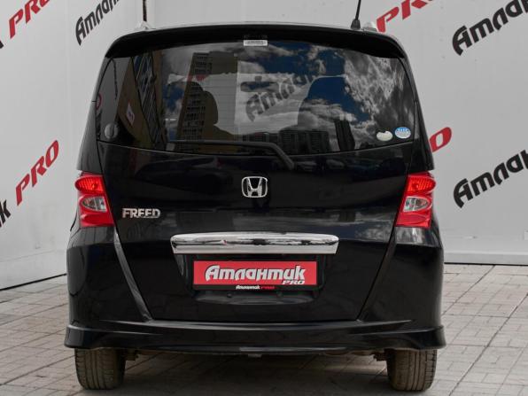 Honda Freed I с пробегом 2010 года, цена 1 030 000 рублей, 172428 км, компактвэн, Автокод Объявления