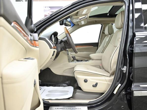 Jeep Grand Cherokee IV (WK2) с пробегом 2013 года, цена 1 339 000 рублей, 131044 км, внедорожник, Автокод Объявления