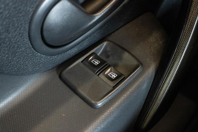 Renault Sandero II Рестайлинг с пробегом 2019 года, цена 1 349 000 рублей, 53124 км, хэтчбек, Автокод Объявления