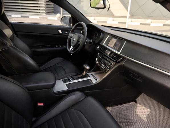 Kia Optima IV Рестайлинг с пробегом 2018 года, цена 1 748 000 рублей, 197123 км, седан, Автокод Объявления