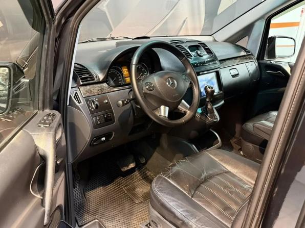 Mercedes-Benz Viano I (W639) Рестайлинг с пробегом 2013 года, цена 2 250 000 рублей, 150000 км, минивэн, Автокод Объявления