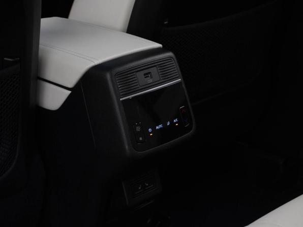 Exeed VX I с пробегом 2022 года, цена 2 783 051 рубль, 63890 км, внедорожник, Автокод Объявления
