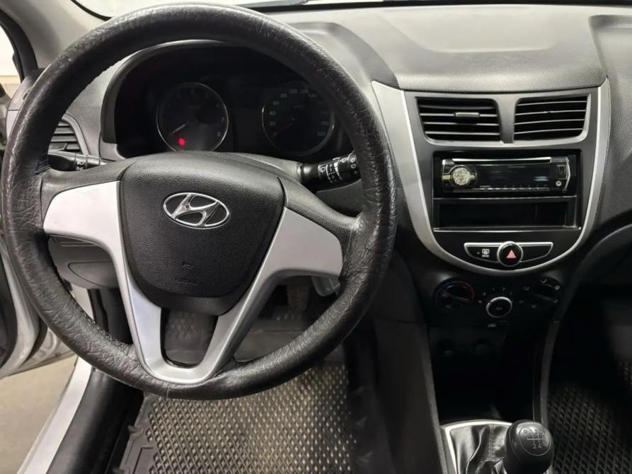 Hyundai Solaris I Саратов  - изображение 10