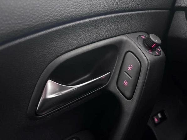 Volkswagen Polo V Рестайлинг с пробегом 2017 года, цена 1 275 000 рублей, 82725 км, седан, Автокод Объявления