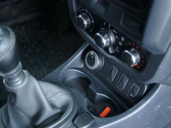 Renault Duster I Рестайлинг с пробегом 2016 года, цена 949 000 рублей, 117000 км, внедорожник, Автокод Объявления