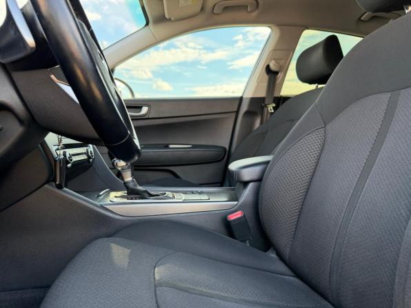 Kia Optima IV Рестайлинг с пробегом 2018 года, цена 1 850 000 рублей, 130417 км, седан, Автокод Объявления