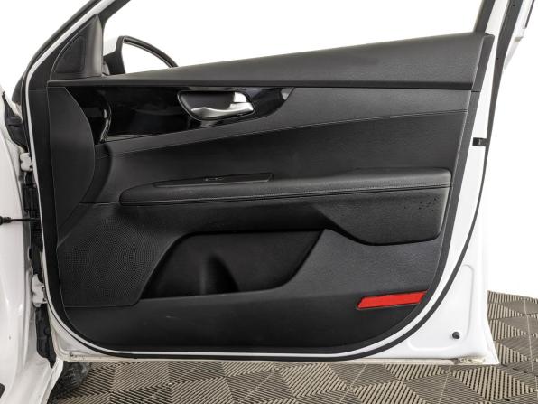 Kia Cerato IV с пробегом 2021 года, цена 1 850 000 рублей, 96535 км, седан, Автокод Объявления